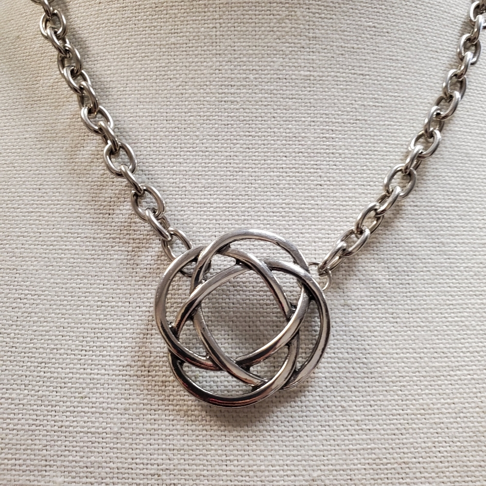 Interlocking Circle Silver Tone Link Necklace - image 2